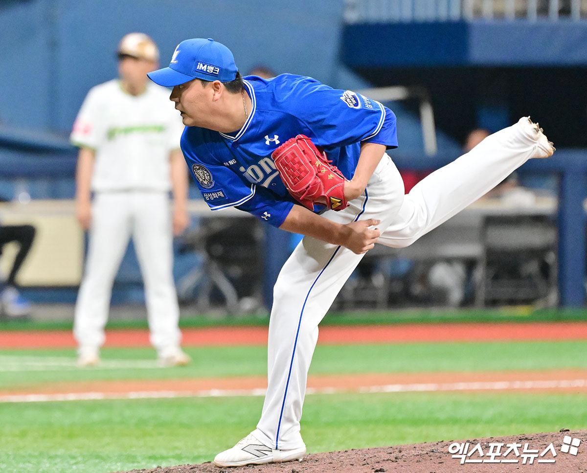 27일 오후 서울 구로구 고척스카이돔에서 열린 '2025 신한 SOL Bank KBO리그' 삼성 라이온즈와 키움 히어로즈의 경기, 8회말 삼성 김태훈이 공을 힘차게 던지고 있다. 엑스포츠뉴스 DB