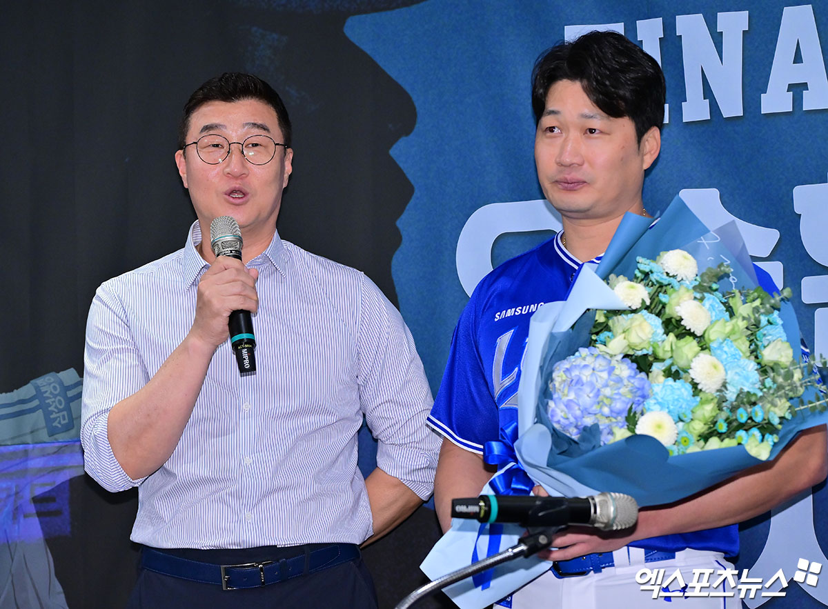 7일 오후 인천 오라카이 송도파크 호텔에서 삼성 오승환 은퇴 기자회견이 진행됐다.  삼성 이종열 단장이 인사말을 하고 있다. 인천, 김한준 기자