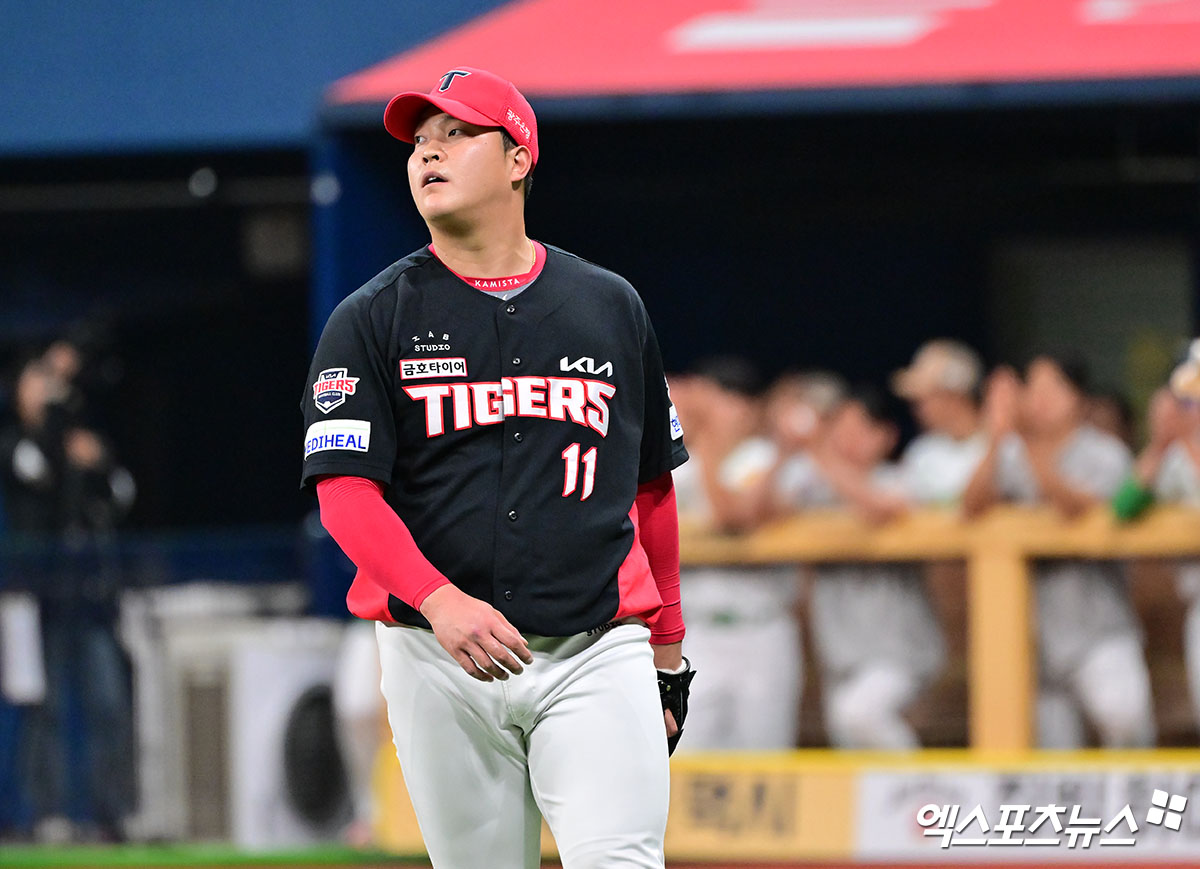 KIA 타이거즈 투수 조상우가 10일 휴식 뒤 10일 창원 NC 다이노스전을 앞두고 1군 엔트리에 복귀했다. KIA 이범호 감독은 조상우를 당장 8회 셋업맨 역할로 쓰기보다는 앞에서 먼저 기용하면서 컨디션 점검을 하겠다고 밝혔다. 엑스포츠뉴스 DB