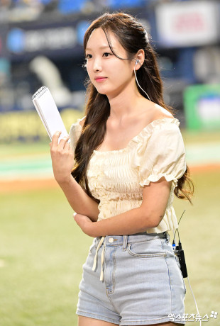 김세연 아나운서 ‘결혼후에도 빛나는 미모’[포토]