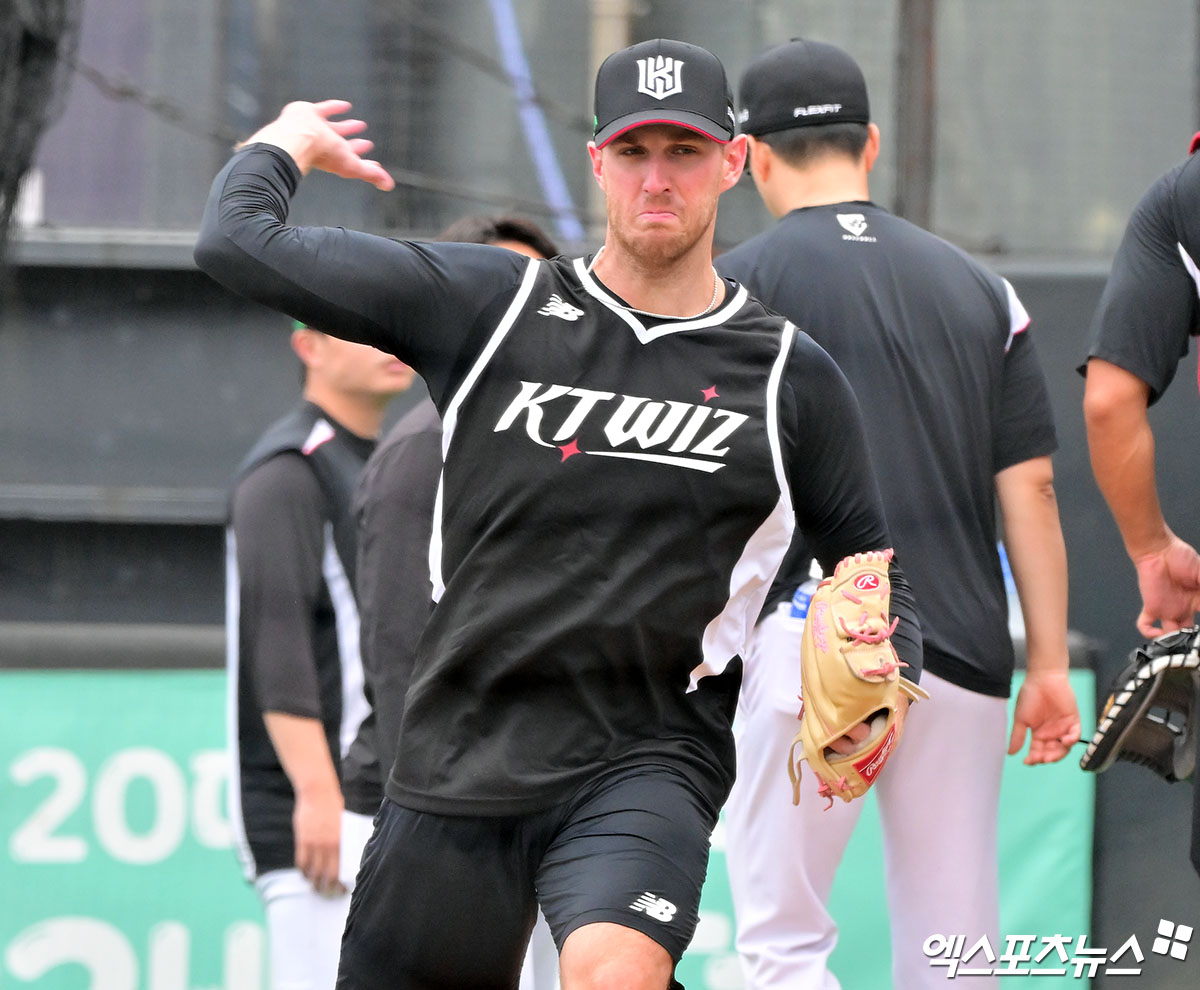 KT 위즈 선발투수 패트릭 머피가 올해 정규시즌 경기를 앞두고 훈련에 임하고 있다. 엑스포츠뉴스 DB