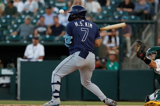 탬파베이 레이스 김하성이 14일(한국시간) 미국 캘리포니아주 새크라멘토 서터 헬스 파크에서 열린 2025 메이저리그(MLB) 애슬레틱스와 원정경기에 8번타자 겸 유격수로 선발 출전해 자신의 시즌 3호 2루타 포함 3타수 2안타 1사구를 기록했다. 연합뉴스