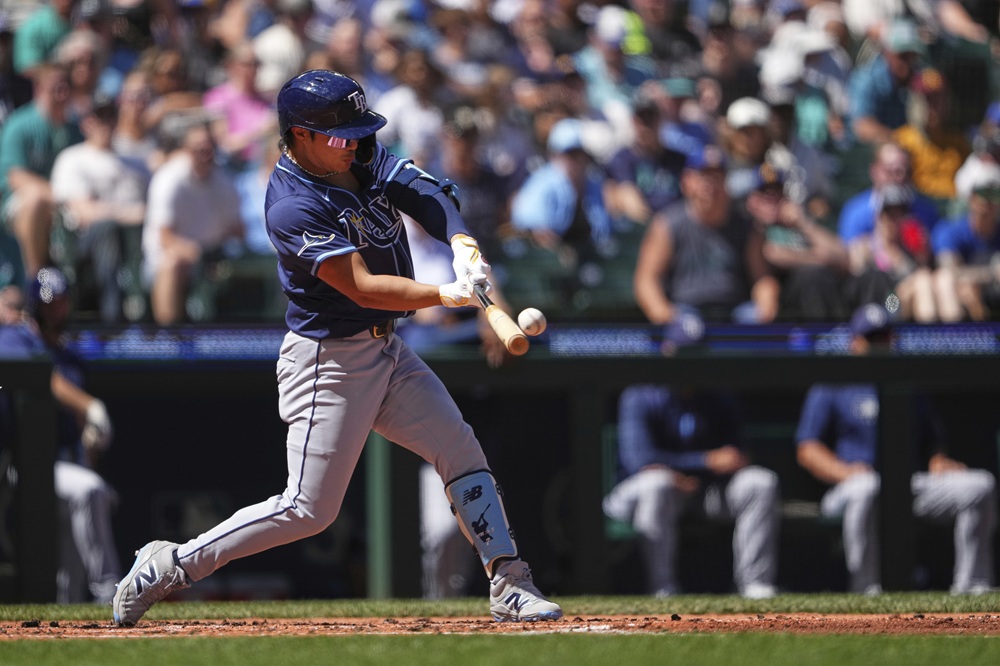 탬파베이 레이스 김하성이 올해 미국 메이저리그 정규시즌 경기에서 타격하고 있다. AP 연합뉴스