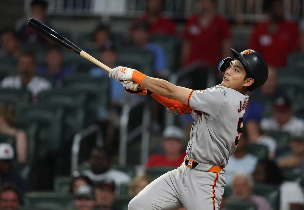 샌프란시스코 자이언츠 이정후가 올해 미국 메이저리그 경기에 출전해 타격하고 있다. AFP 연합뉴스