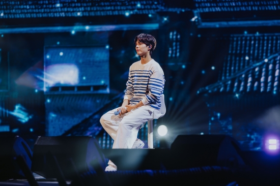 Park Bo-gum Kicks Off 2025 Asia Tour, Captivates 7,000 Fans