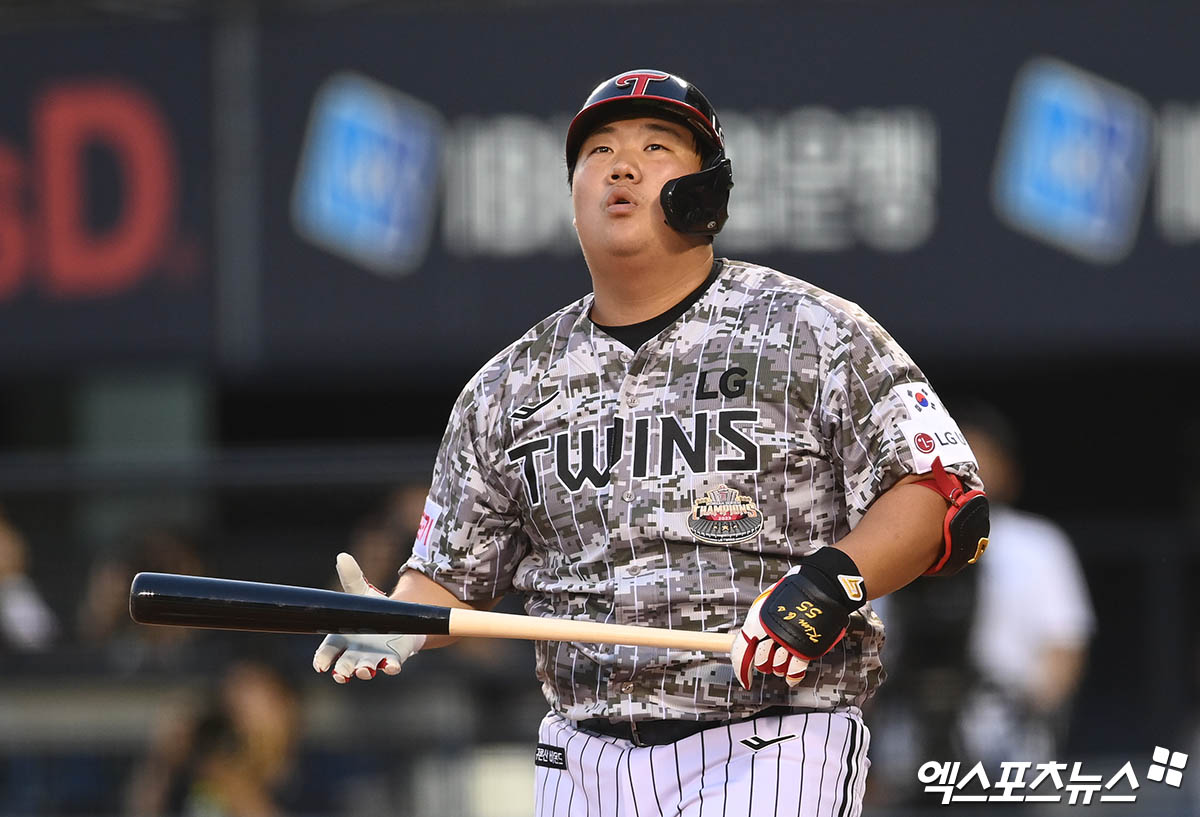 LG 트윈스 거포 포수 유망주 김범석이 최근 구단에 오는 10월 현역으로 입대하겠다는 의사를 내비쳤다. 사진 엑스포츠뉴스 DB