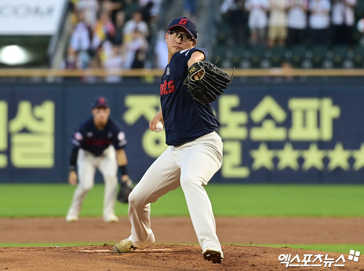 롯데 자이언츠 토종 에이스 박세웅이 2일 서울 잠실야구장에서 열린 2025 신한 SOL Bank KBO리그 LG 트윈스와의 팀 간 15차전에 선발등판, 6.2이닝 2실점으로 호투했다. 사진 박지영 기자