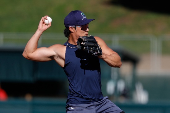 웨이버 공시를 통해 탬파베이 레이스에서 애틀란타 브레이브스로 전격 이적한 내야수 김하성이 3일 시카고 컵스전에서 곧장 애틀란타 데뷔전을 치른다. 김하성은 일본 좌완 투수 이마나가 쇼타와 메이저리그 첫 맞대결로 미니 한일전까지 치를 예정이다. 연합뉴스