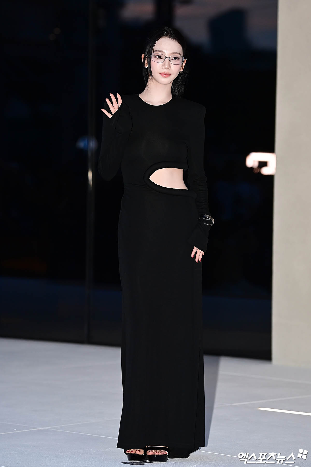 머리부터 발끝까지 예쁨