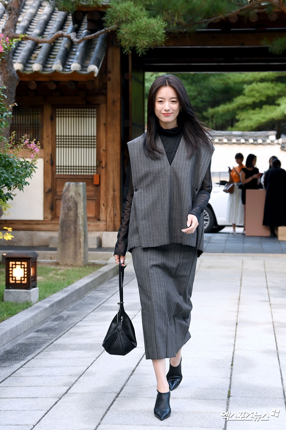 한효주 '드레스 여신의 반전 매력'