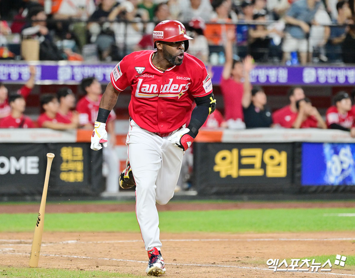 SSG 랜더스 외국인 타자 기예르모 에레디아가 아내의 출산을 지켜보기 위해 오는 8일부터 12일까지 미국으로 출산 휴가를 떠난다. 사진 엑스포츠뉴스 DB