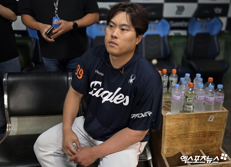 한화 이글스 류현진이 10일 부산 사직야구장에서 열린 2025 신한 SOL Bank KBO리그 롯데 자이언츠와의 팀 간 15차전에 선발등판, 6이닝 2피안타 1사구 5탈삼진 무실점으로 승리투수가 됐다. 사진 엑스포츠뉴스