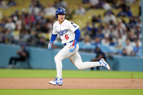 11일(한국시간) 미국 캘리포니아주 로스앤젤레스의 다저스타디움에서 열린 2025 미국 메이저리그(MLB) 콜로라도 로키스와의 홈경기에 대타로 출전한 LA 다저스 김혜성이 1타수 무안타를 기록했다.Imagn Images 연합뉴스