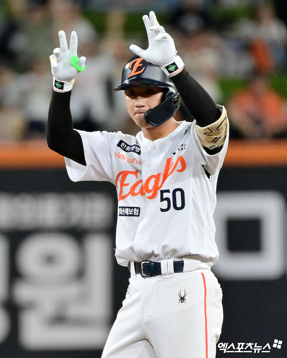 15일 오후 대전 한화생명 볼파크에서 열린 '2025 신한 SOL Bank KBO리그' 키움 히어로즈와 한화 이글스의 경기, 8회말 한화 이원석이 2루타를 날리고 있다. 대전, 김한준 기자