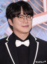 성시경, 고발 당했다…'1인 기획사 미등록' 혐의 결국 경찰 조사 [엑's 이슈]