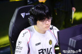 '이대로 끝낼 수 없지!'…BFX, 폭발적인 교전력 선보이며 3세트 DK 제압 (LCK)