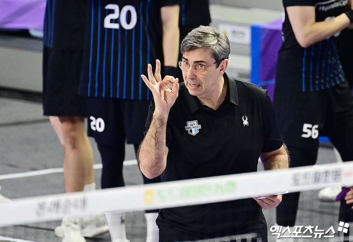 필립 블랑 현대캐피탈 감독. 사진 엑스포츠뉴스 DB