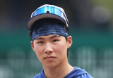 美 '5446억' 쏟아붓고 김혜성·커쇼 계약만 긍정적→그런데 '8G 연속 벤치' KIM, PS 엔트리 생존 걱정이라니