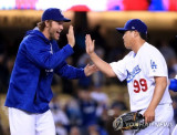 류현진이 함께했던 MLB 전설, 이정후 상대로 마지막 등판 나선다…커쇼 은퇴 확정