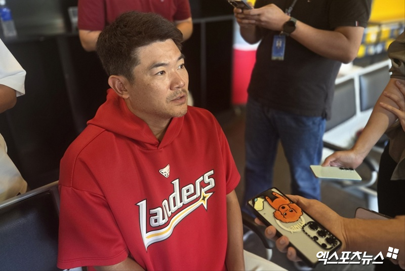 SSG 랜더스 베테랑 우완 노경은이 지난 21일 문학 두산 베어스전에서 홀드를 기록했다. 사진 엑스포츠뉴스