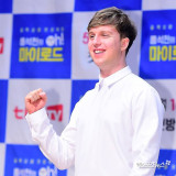 줄리안, 콜라 가게 '3중컵' 포장 저격→사진 도용+비난에 '결국 사과' [엑's 이슈]