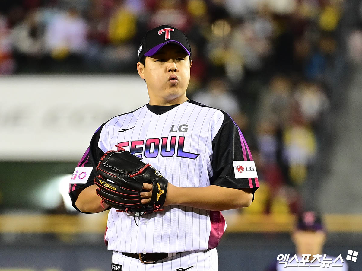 LG 트윈스 장현식이 지난 21일 이천 LG챔피언스파크에서 열린 2025 메디힐 KBO 퓨처스리그 KT 위즈와 홈경기에 팀의 두 번째 투수로 구원 등판, 1이닝 1피안타 무사사구 1탈삼진 무실점을 기록했다. 퓨처스리그 2경기 연속 무실점 피칭이다. 엑스포츠뉴스 DB