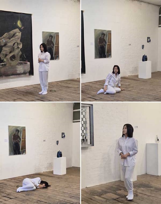 정유나가 열연을 펼치고 있다