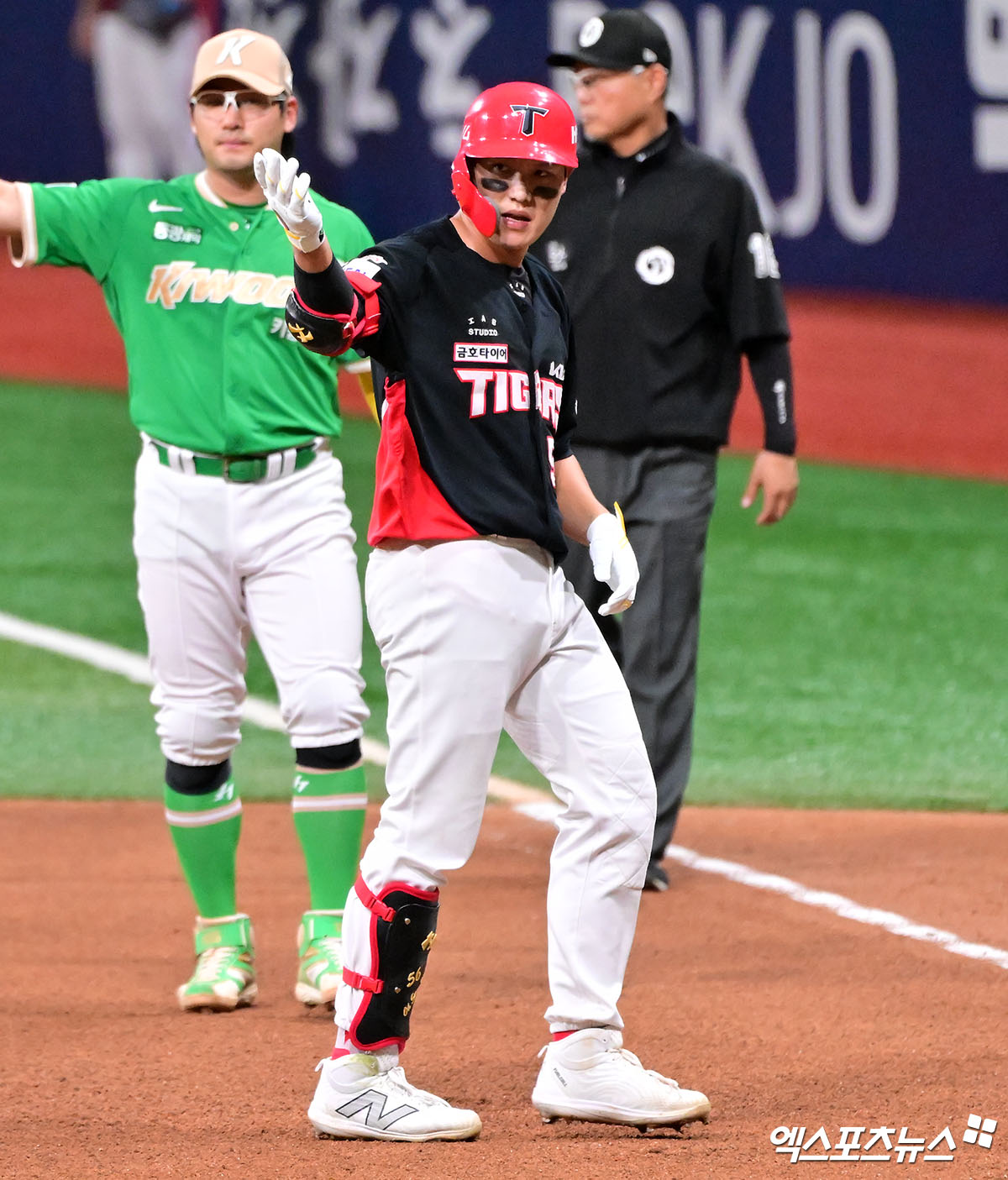 KIA 타이거즈 오선우가 24일 서울 고척스카이돔에서 열린 2025 신한 SOL Bank KBO리그 키움 히어로즈와의 팀 간 16차전에서 2안타 1홈런 1타점을 기록, 팀 승리를 견인했다. 사진 김한준 기자