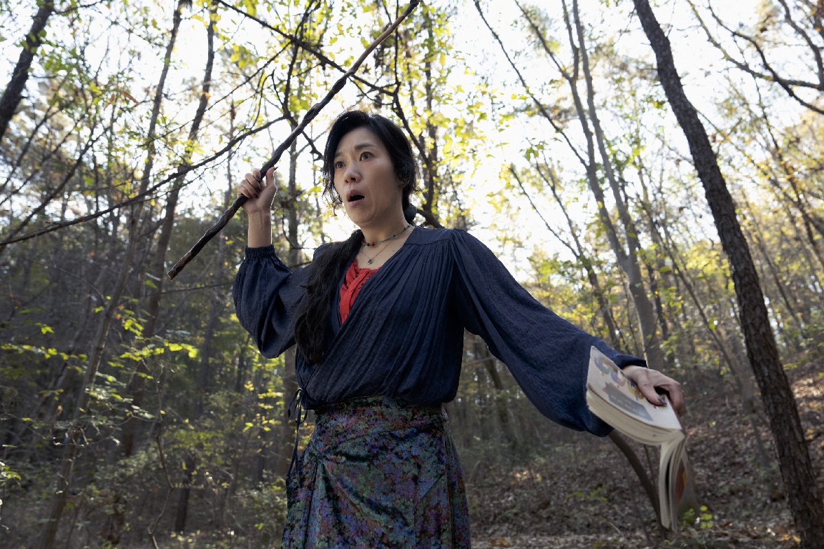 영화 '어쩔수가없다' 염혜란 스틸컷.