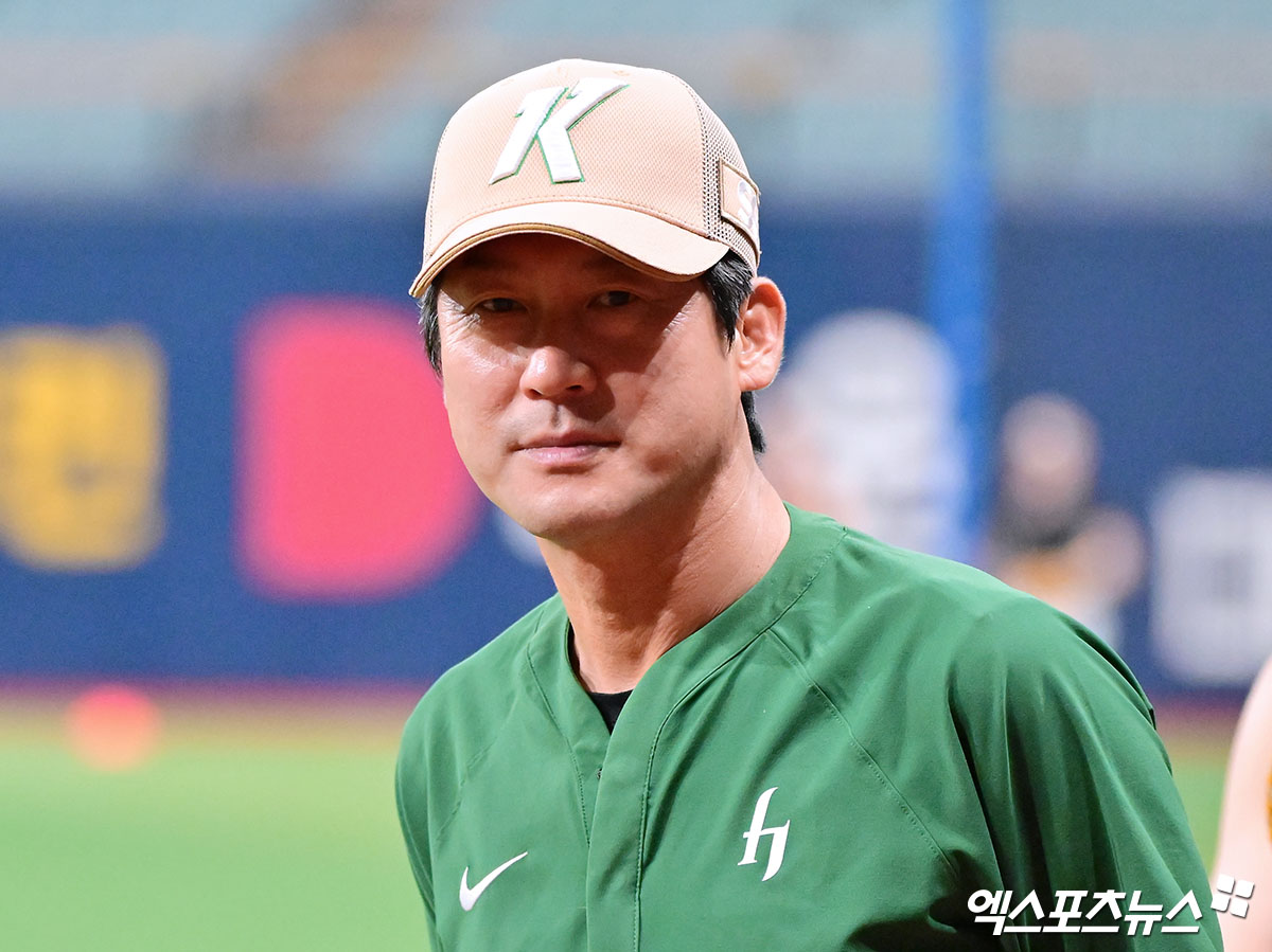 키움 히어로즈가 28일 설종진 현 1군 감독 대행과 계약기간 2년, 총액 6억원에 정식 감독 계약을 체결했다고 밝혔다. 사진 엑스포츠뉴스 DB