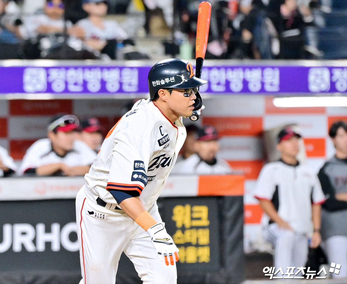 29일 오후 대전 한화생명 볼파크에서 열린 '2025 신한 SOL Bank KBO리그' LG 트윈스와 한화 이글스의 경기, 6회말 무사 1,2루 한화 채은성이 1타점 적시타를 날리고 있다. 엑스포츠뉴스 대전, 김한준 기자