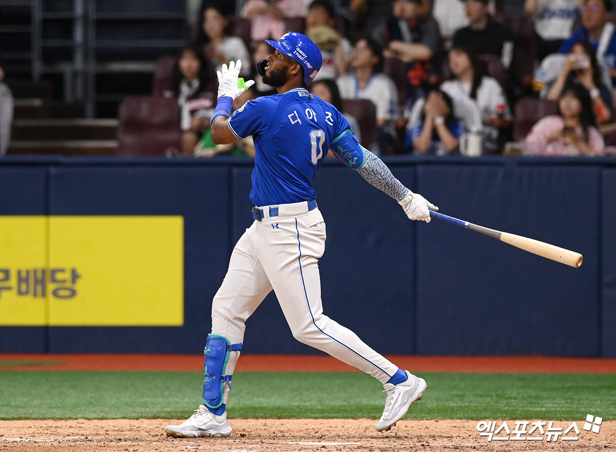 KBO 외국인 타자 최초 단일 시즌 50홈런에 도전 중인 삼성 라이온즈 르윈 디아즈. 사진 엑스포츠뉴스 DB