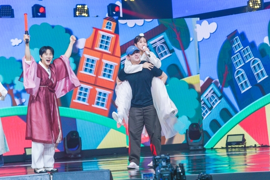 은가은이 남편과 어부바 퍼포먼스를 선보인다. 사진=TV조선