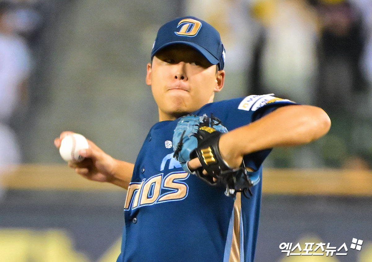 1일 오후 서울 송파구 잠실야구장에서 열린 '2025 신한 SOL Bank KBO리그' NC 다이노스와 LG 트윈스의 경기, 1회말 NC 선발투수 김태경이 공을 힘차게 던지고 있다. 엑스포츠뉴스 잠실, 김한준 기자