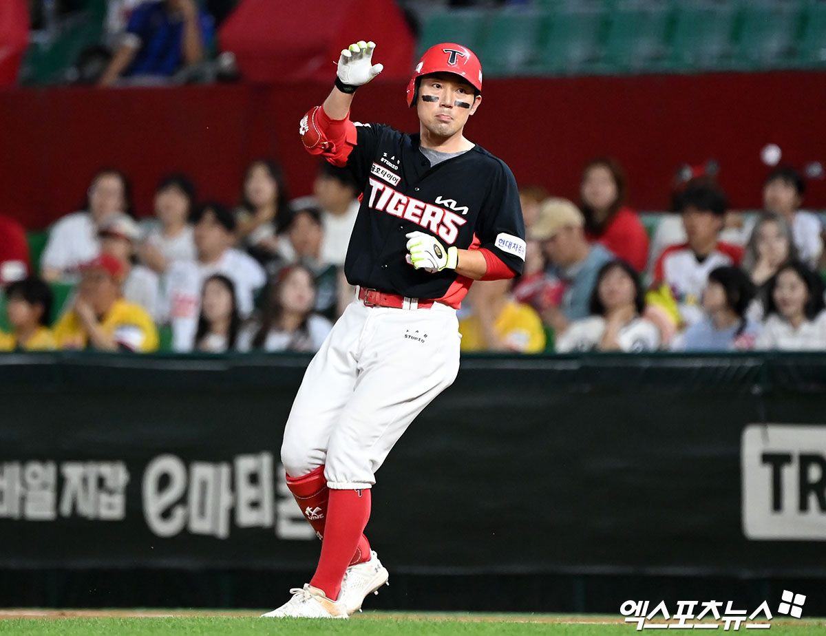 KIA 타이거즈가 5일 KBO에 베테랑 타자 서건창의 웨이버 공시를 요청했다. 사진 엑스포츠뉴스 DB