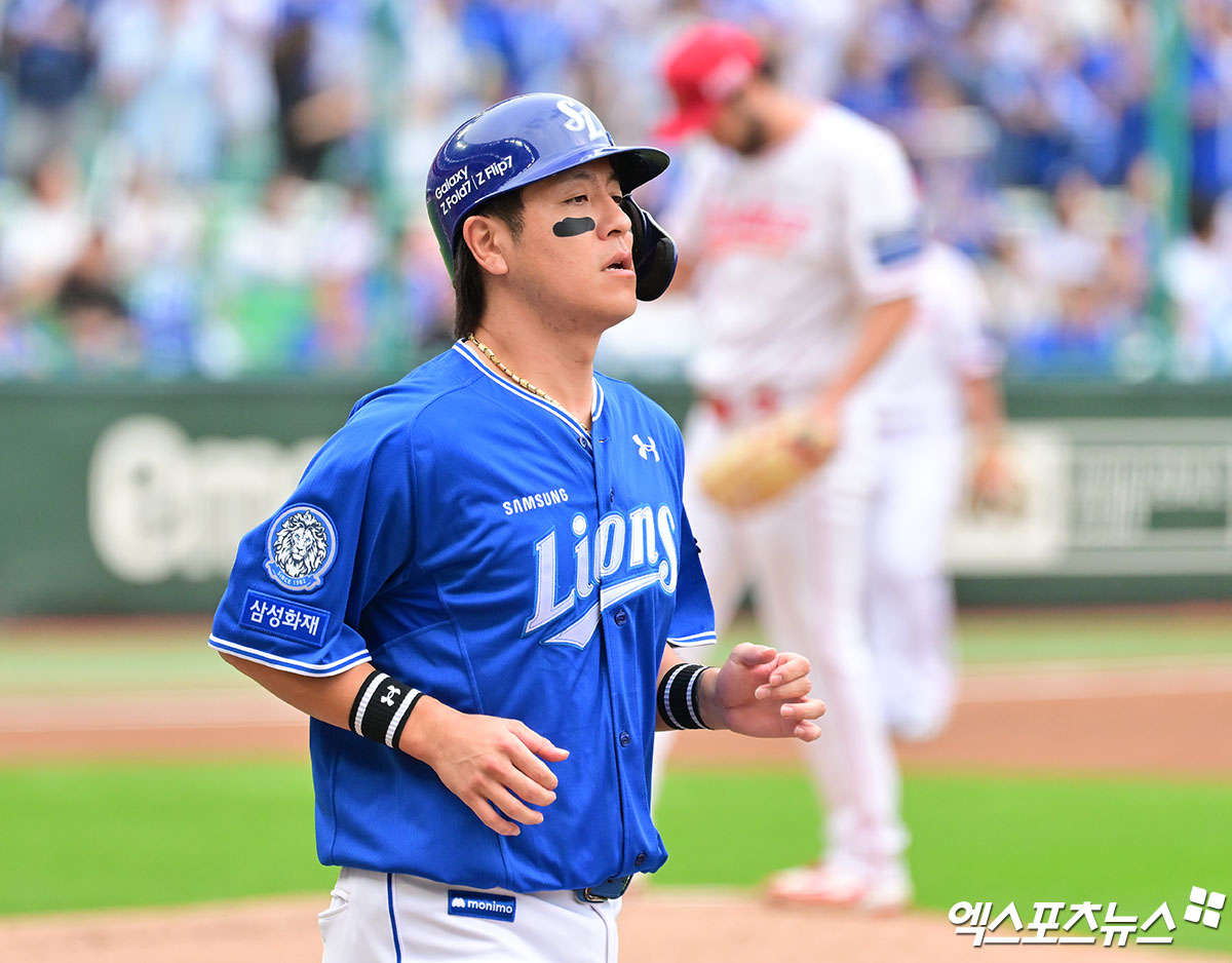 삼성 라이온즈 포수 강민호가 9일 인천 SSG랜더스필드에서 열린 2025 신한 SOL Bank KBO 준플레이오프(5전 3승제) 1차전에서 팀 승리에 힘을 보탰다. 사진 김한준 기자