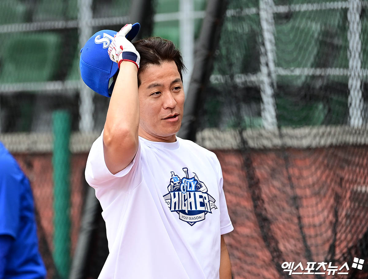 삼성 라이온즈 포수 강민호가 9일 인천 SSG랜더스필드에서 열린 2025 신한 SOL Bank KBO 준플레이오프(5전 3승제) 1차전에서 팀 승리에 힘을 보탰다. 사진 김한준 기자