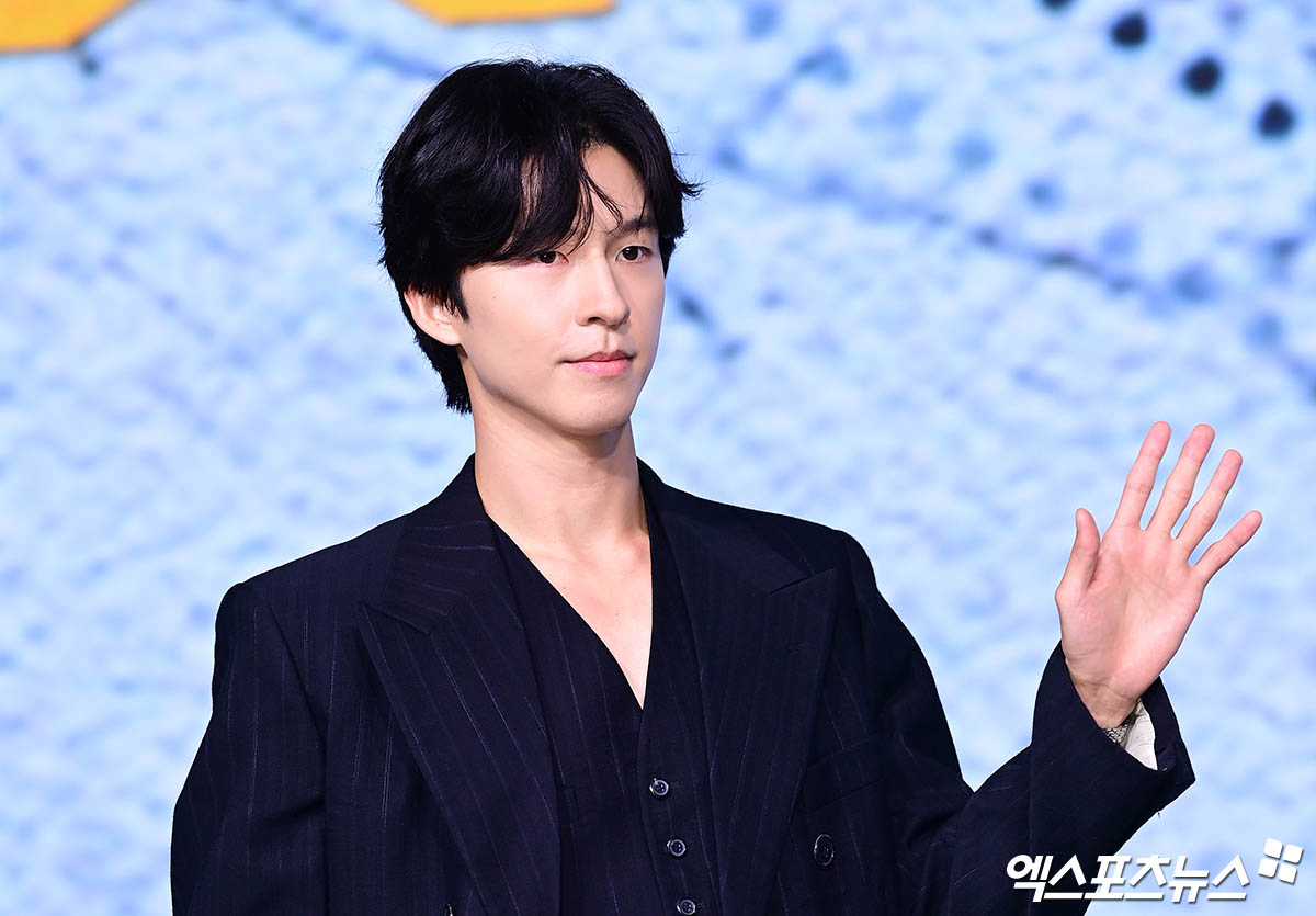 넷플릭스 '굿뉴스' 홍경