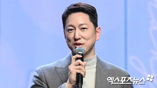 12일 아나운서 출신 방송인 한석준이 응급실 치료 후 처음으로 근황을 공개했다.