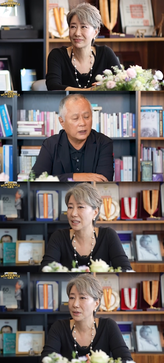 대화를 나누는 송옥숙과 송승환. 사진=유튜브 채널 '송승환의 원더풀 라이프'