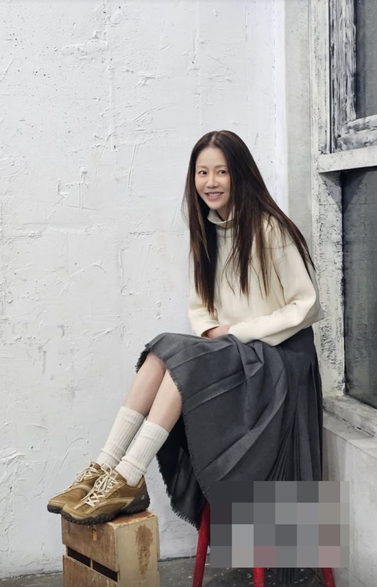 운동화를 신은 고현정. 사진=고현정 계정