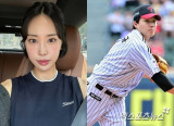 "12월은 아냐" 임찬규, ♥손나은 언니와 연내 결혼설 부인→공개 연애는 계속 [엑's 이슈]