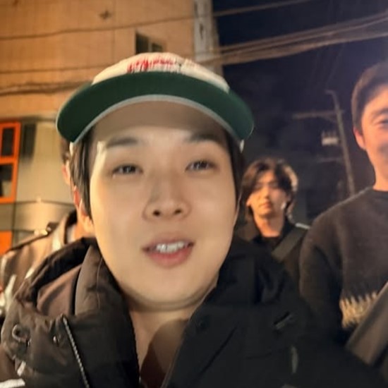 사진 = 뷔 인스타그램