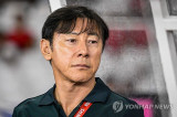 "신태용 안 나가? 내가 떠난다" 충격 실태…의회가 폭로했다! "귀화 선수가 감독 퇴출 요구"