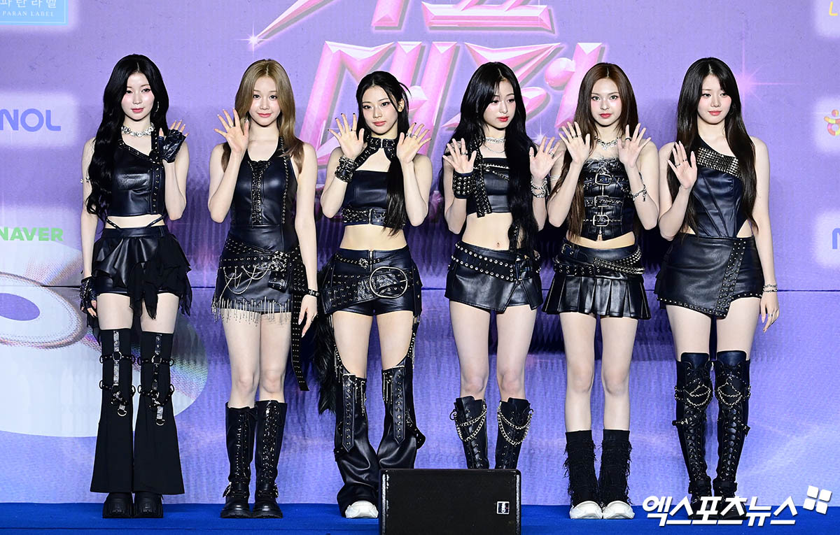 (왼쪽부터) 아사, 파리타, 루카, 아현, 치키타, 로라.