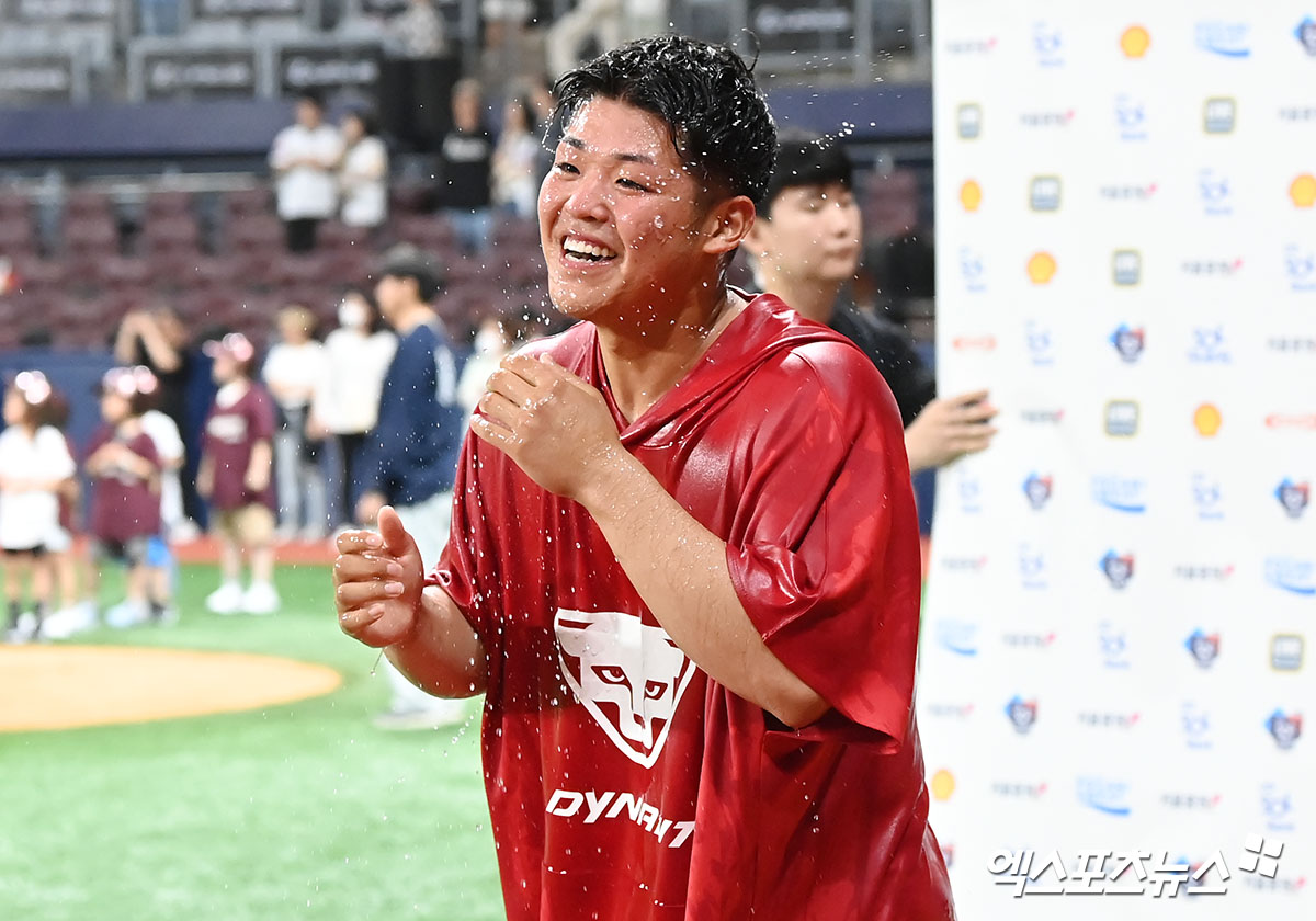 지난해 SSG 랜더스, 두산 베어스에서 뛰었던 일본인 투수 시라카와 케이쇼. 사진 엑스포츠뉴스 DB