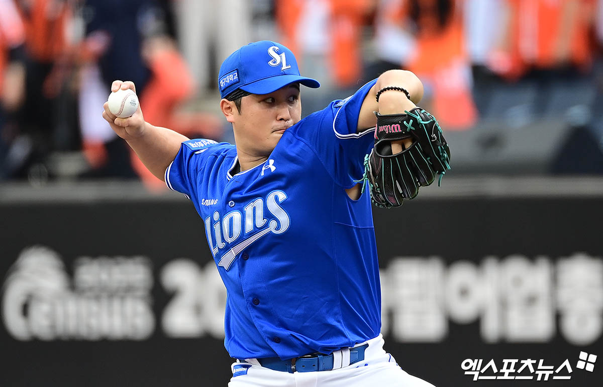삼성 라이온즈 우완 최원태가 19일 대전 한화생명 볼파크에서 열린 한화 이글스와의 2025 신한 SOL Bank KBO 포스트시즌 플레이오프(5전 3선승제, 한화 1승) 2차전에 선발등판, 7이닝 4피안타 1피홈런 2볼넷 4탈삼진 1실점을 기록했다. 사진 김한준·박지영 기자