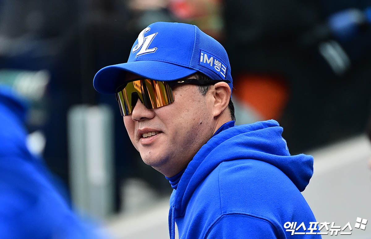 박진만 감독이 이끄는 삼성 라이온즈가 19일 대전 한화생명 볼파크에서 열린 한화 이글스와의 2025 신한 SOL Bank KBO 포스트시즌 플레이오프(5전 3선승제, 한화 1승) 2차전에서 7-3으로 이겼다. 사진 김한준·박지영 기자