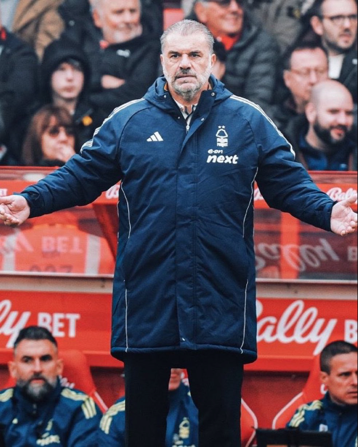 프리미어리그 역대 최단 기간 경질이라는 불명예 기록을 쓴 안지 포스테코글루가 스코틀랜드 명문 셀틱으로 복귀할 수 있다는 소문이 나오고 있다. 포스테코글루가 셀틱으로 복귀한다면 한국 국가대표 윙어 양현준에게 어떤 영향을 미치게 될지 지켜봐야 할 것으로 보인다. 연합뉴스