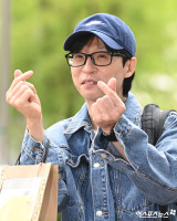 '52세' 유재석, ♥나경은과 키스 사생활 밝혔다…"자녀 때문에 하다가 멈춰" (런닝맨)